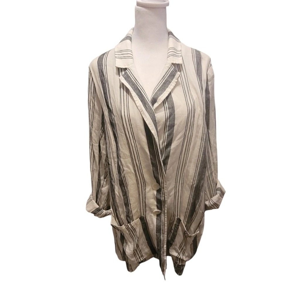 Torrid Striped Blazer in Charcoal and Cream